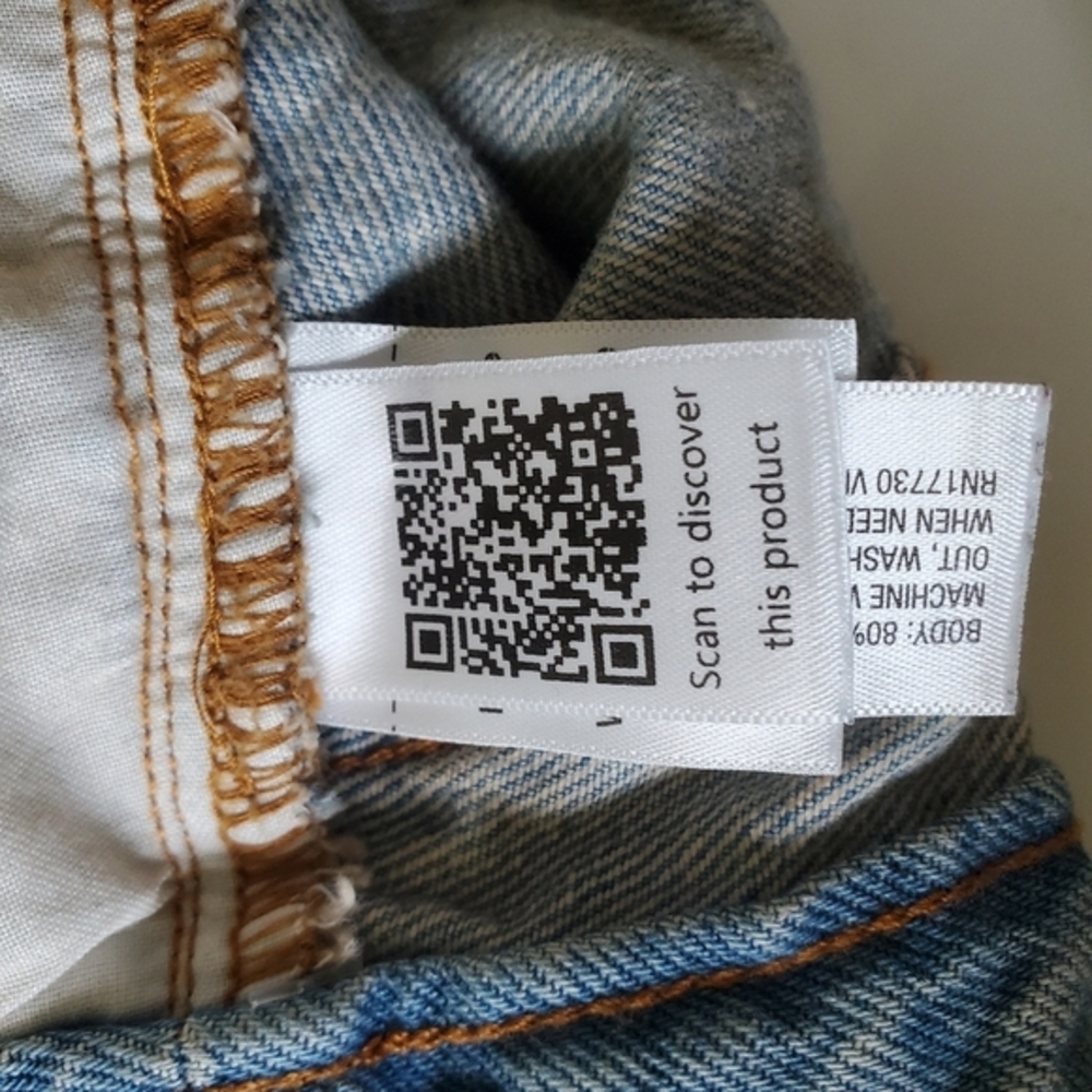 Universal Thread Women's Button Fly Distressed Blue Denim Jean‎ Shorts Jorts - Picture 9 of 12